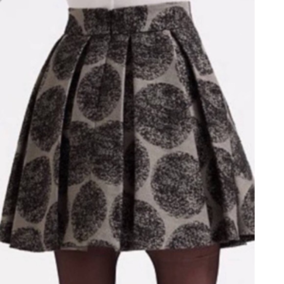 Alice + Olivia Dresses & Skirts - Alice + Olivia Grey and Black Metallic High Waisted Skirt